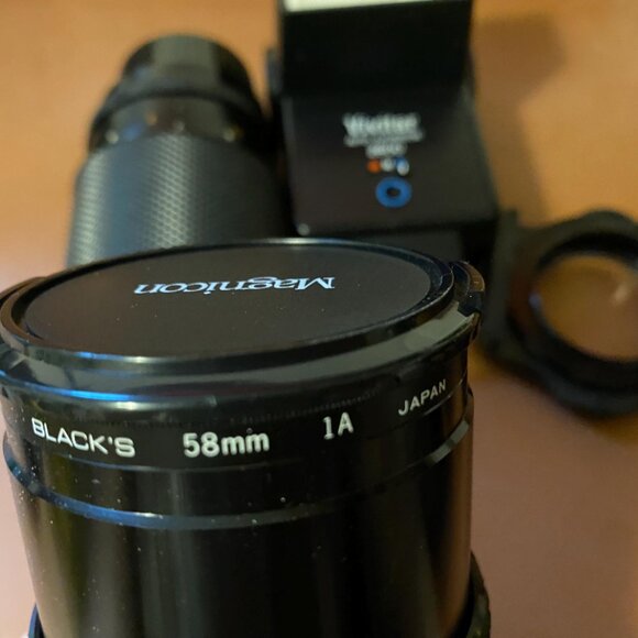 Vintage Minolta Film Photography Kit - Picture 2 of 5